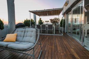 אריחי דק בלופט - דק למרפסת